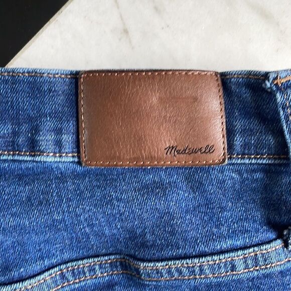 Madewell 10” High Rise Skinny Crop Jeans - Picture 8 of 10